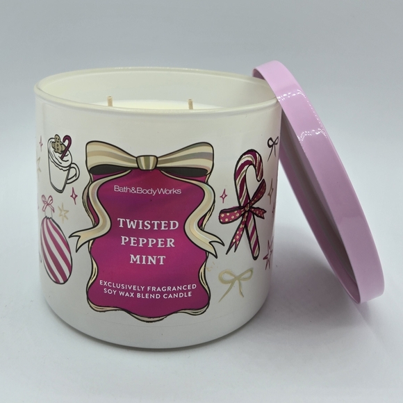 Bath and Body Works Twisted Peppermint 3 wick Candle - Picture 5 of 5